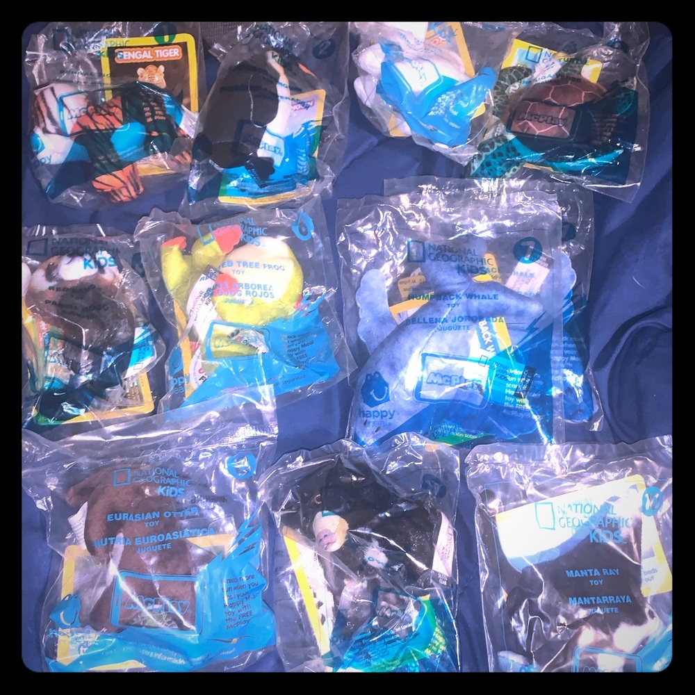 McDonald’s National Geographic toys 2018 set of 11
